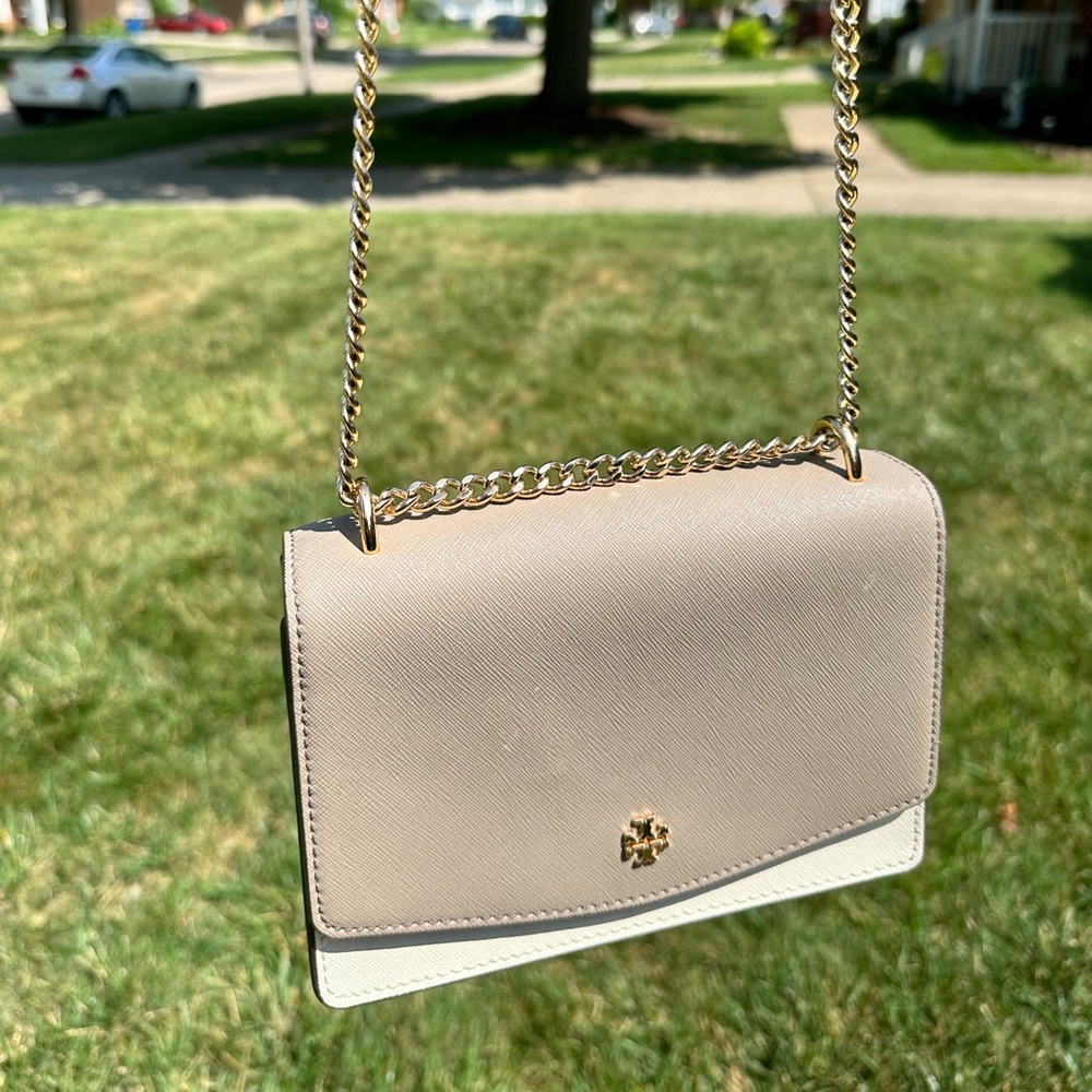 TORY BURCH FLAP CROSS BODY